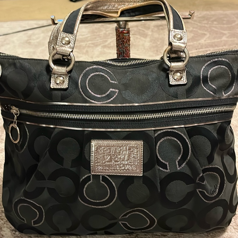 COACH POPPY GLAMER BLACK/SILVER SHOULDER BAG #M1026-15865 - Picture 3 of 9